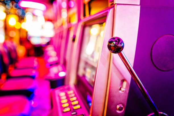 VCT demo slot interface showing Aviator and Sweet Bonanza games